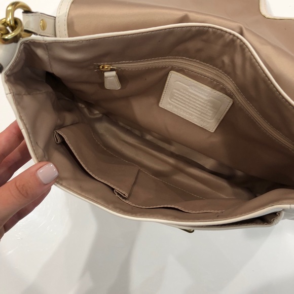 White Coach Purse - Picture 5 of 8